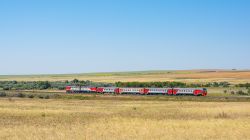 ЭД9М-0072 (Южно-Уральская железная дорога); 2ТЭ10У-0115 (Южно-Уральская железная дорога)