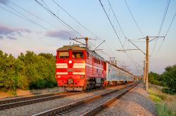 ЭД4М-0417 (Kolej północno-Kaukaska); 2ТЭ116-1171 (Crimea railway)