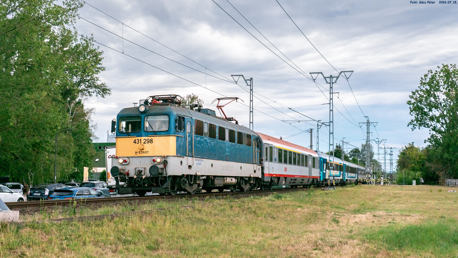 431 298