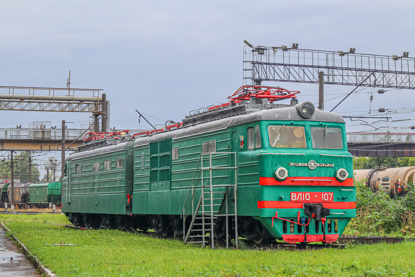 ВЛ10-107