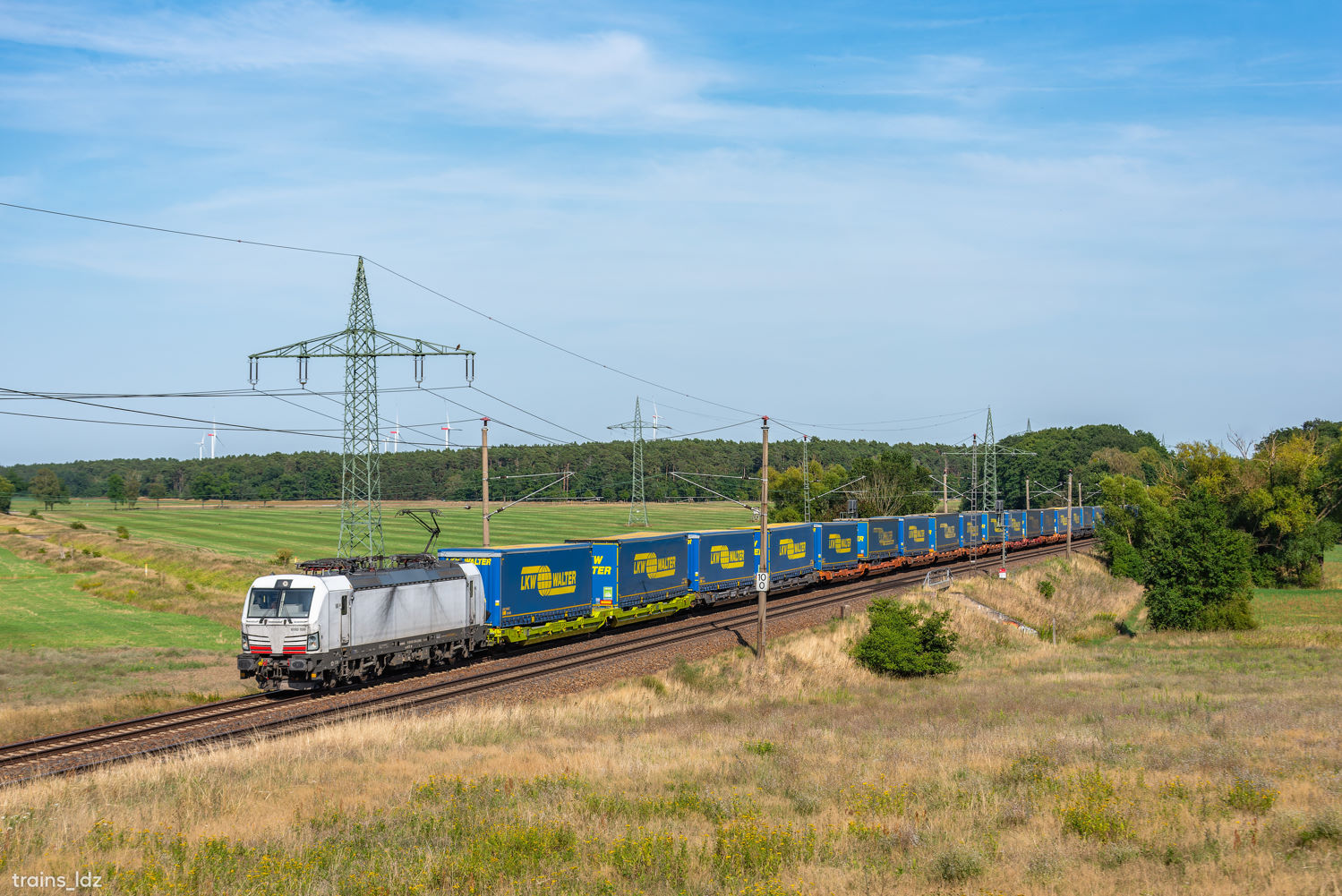 193 030