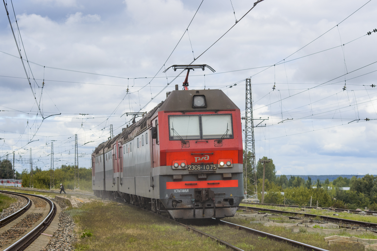 2ЭС6-1075