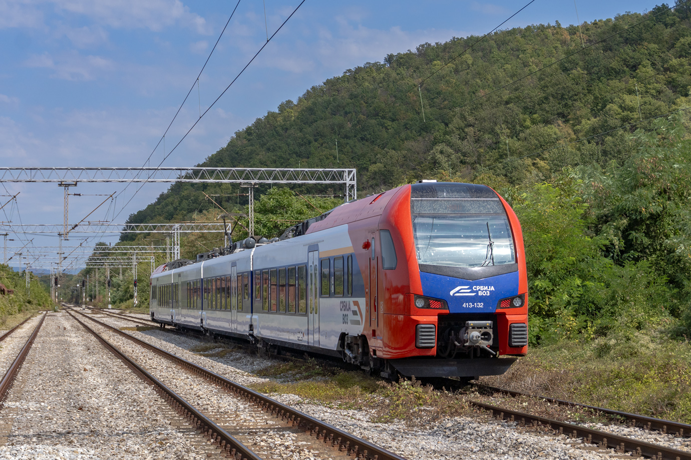 413 132