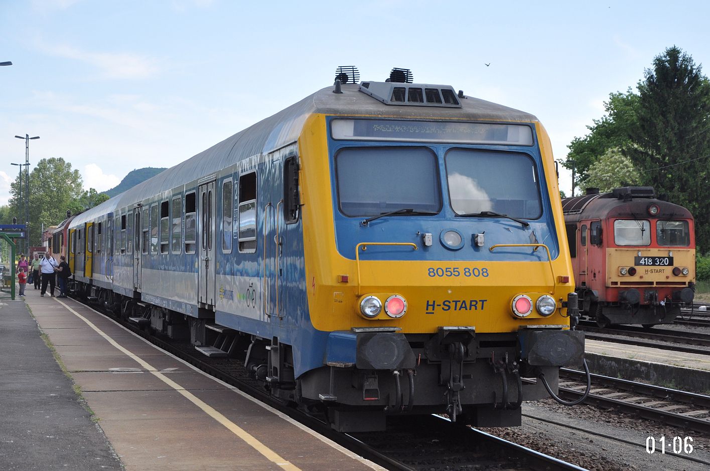 8055 808