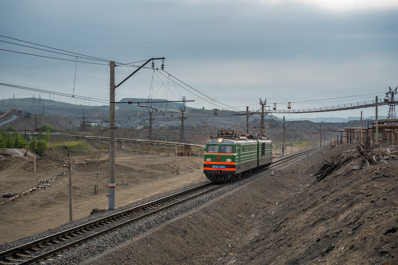 ВЛ10-661