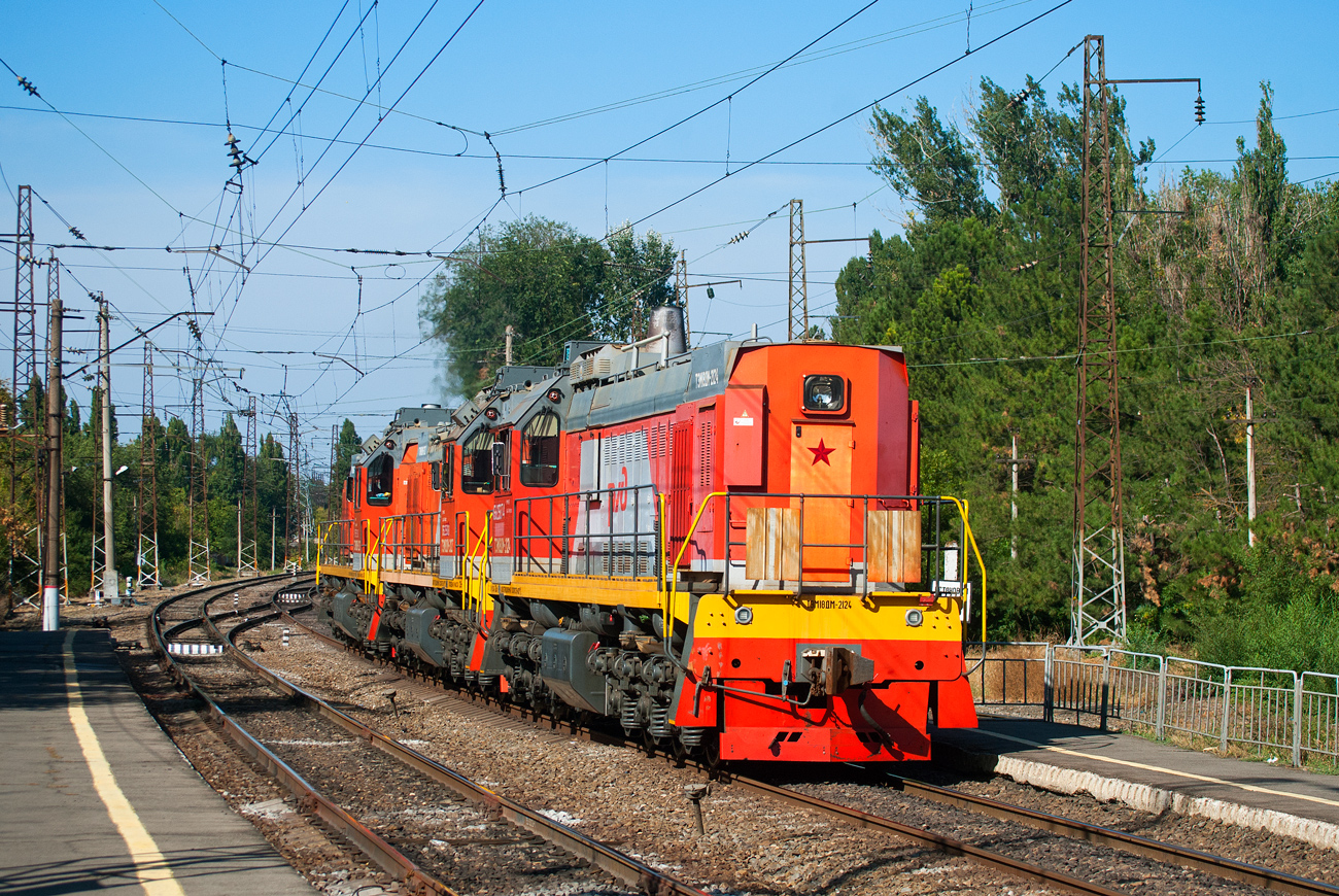 ТЭМ18ДМ-2124