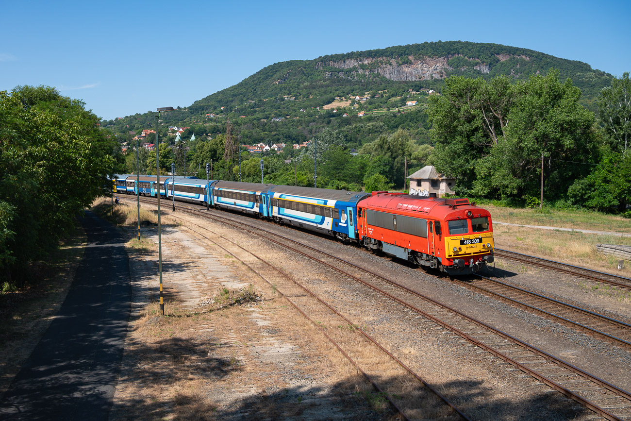 418 309