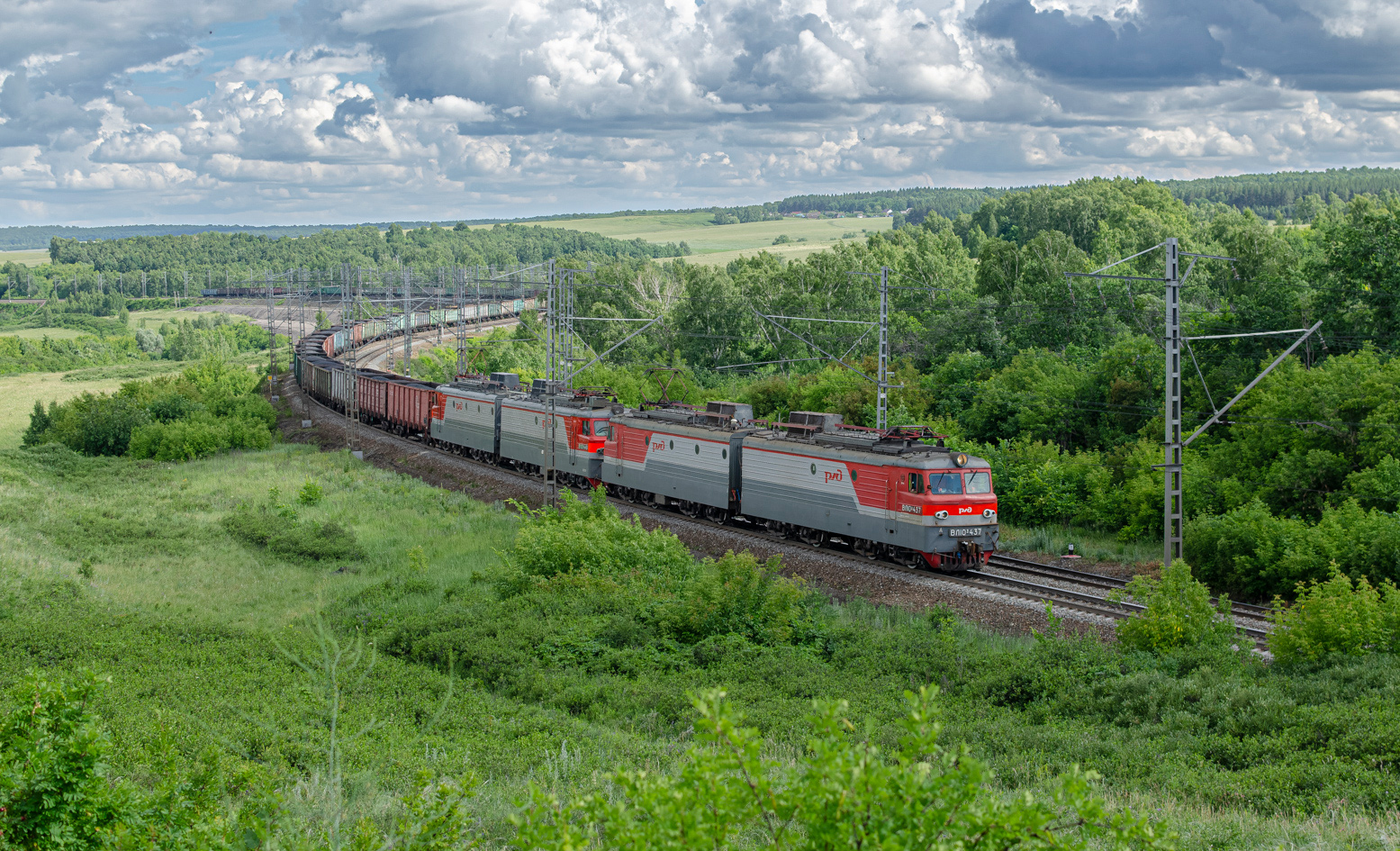 ВЛ10У-437