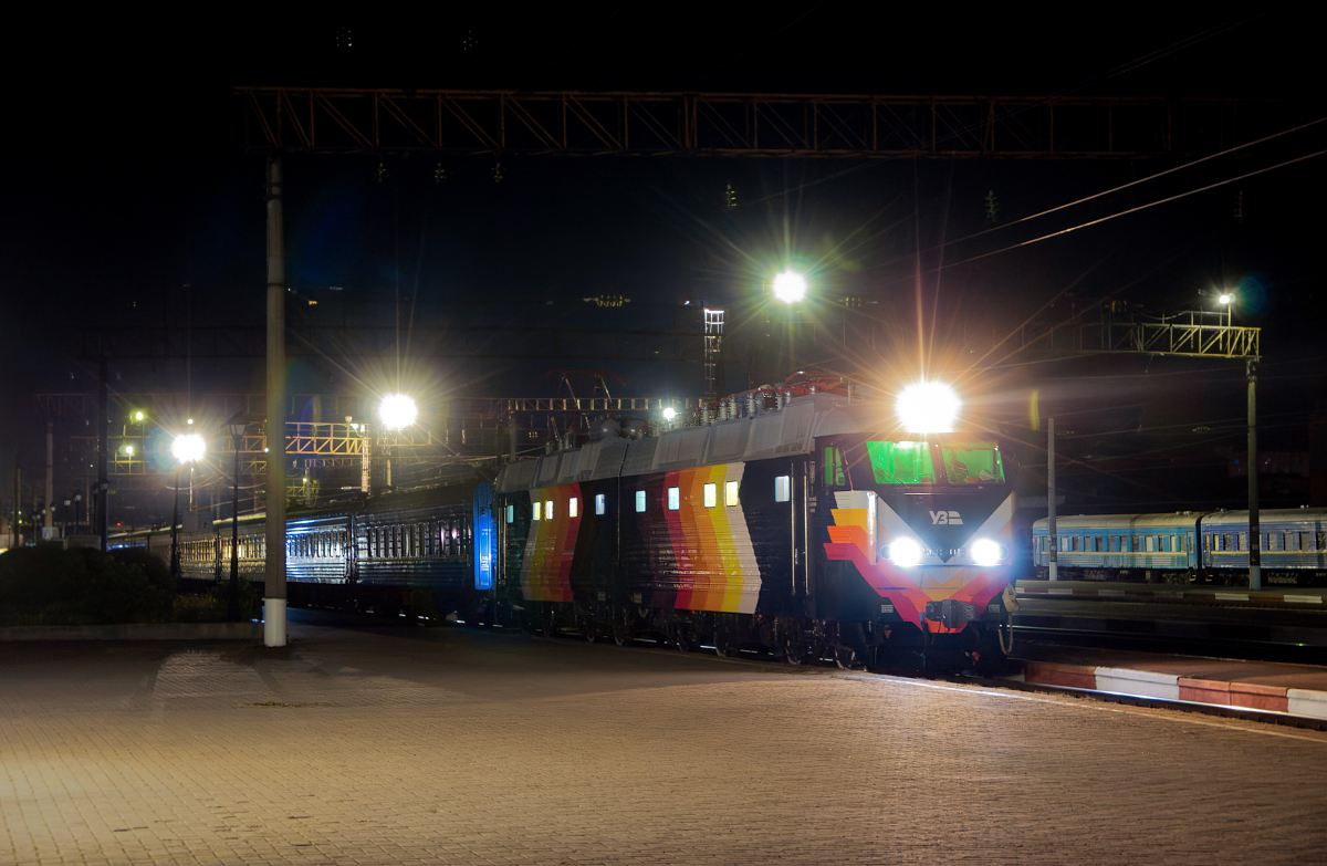 ЧС8-018