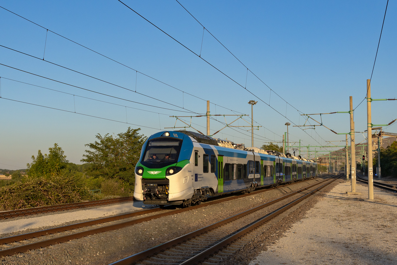 35 003