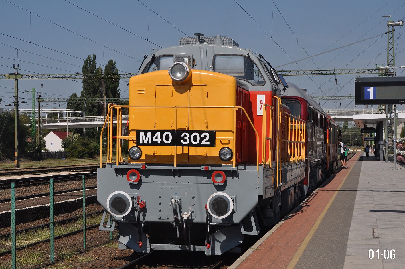 M40 302
