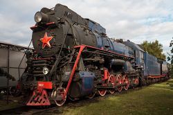 895 КБ