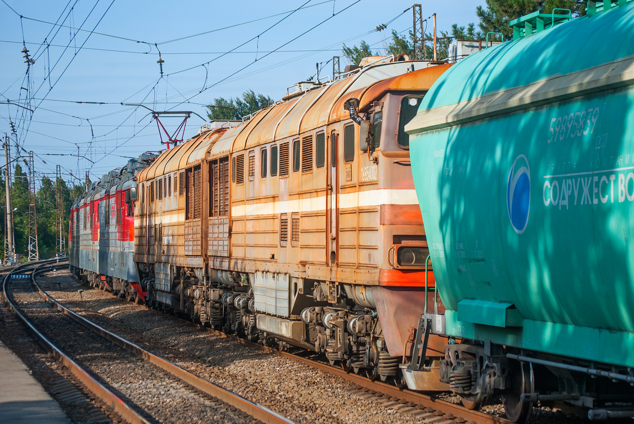 2ТЭ116-700