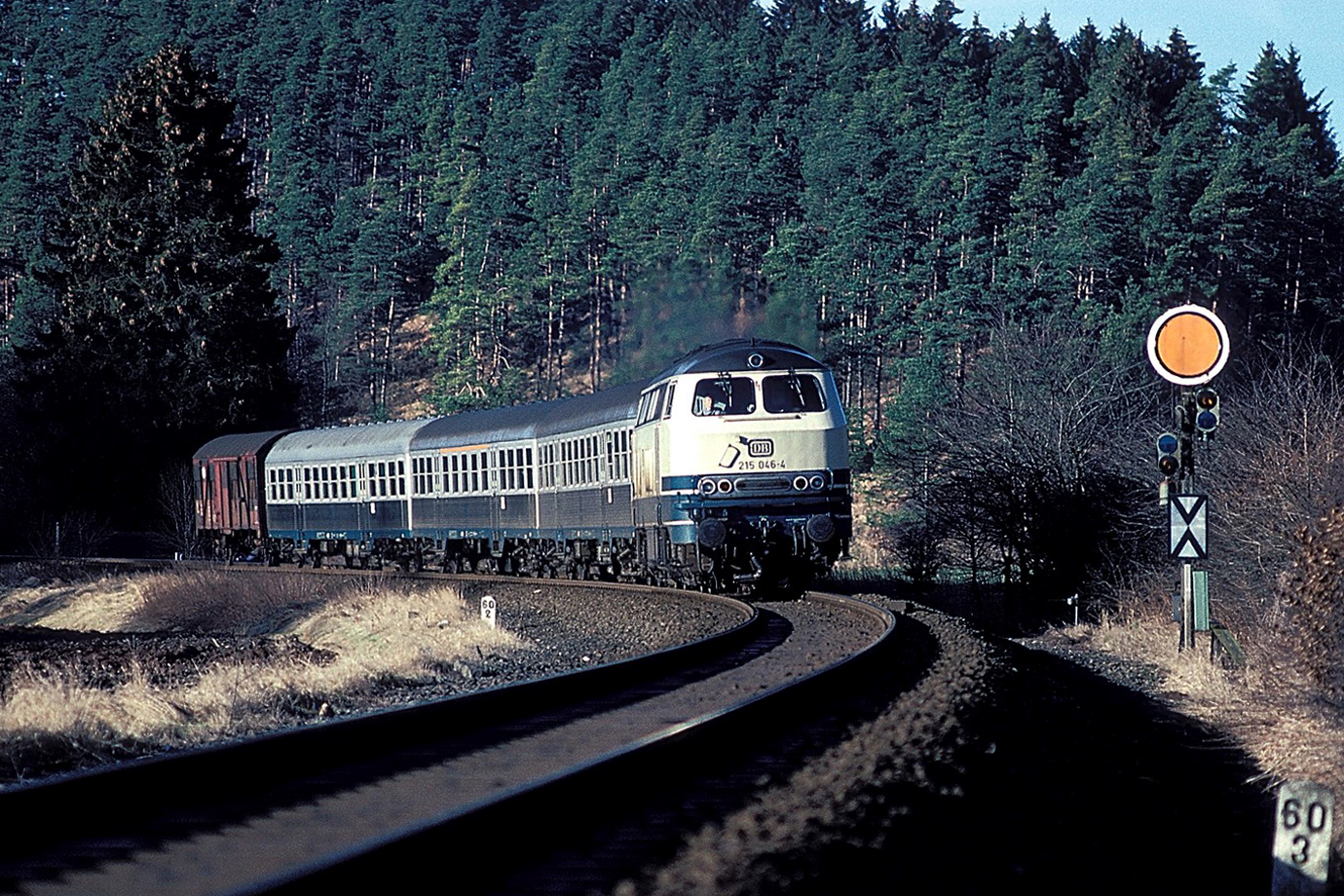 215 046-4