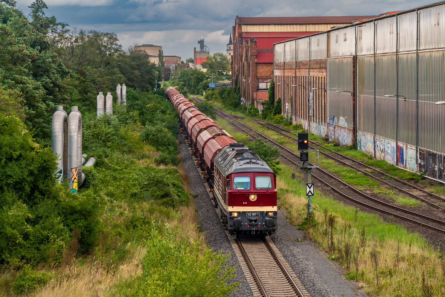 142 001-7