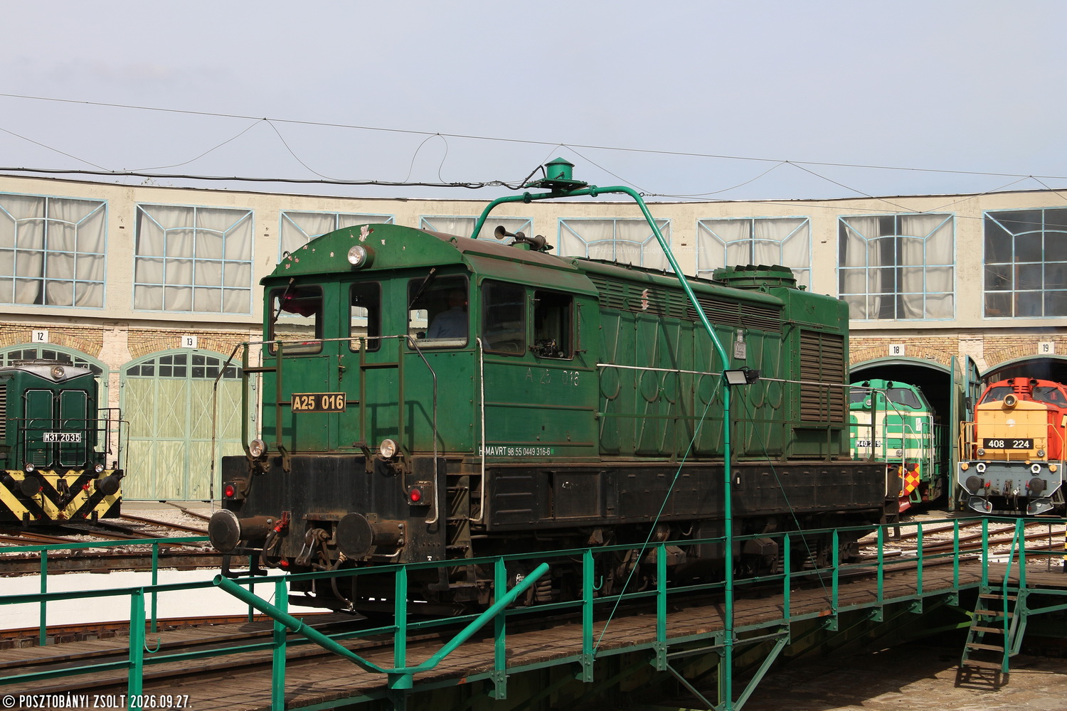 A25 016