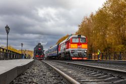 2М62У-0044 (Октябрьская железная дорога); Л-3051 (Октябрьская железная дорога)