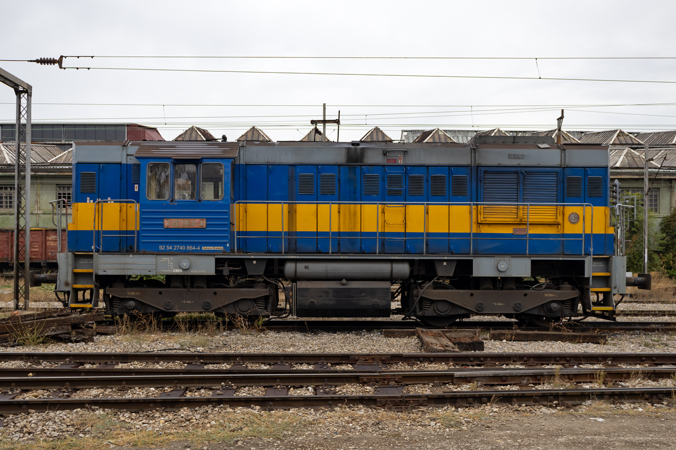 740 864-4