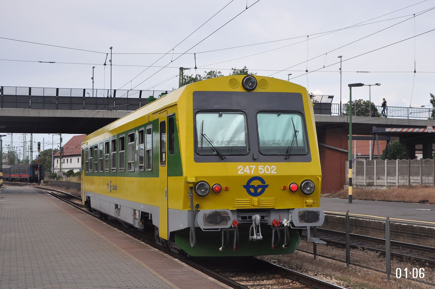 247 502