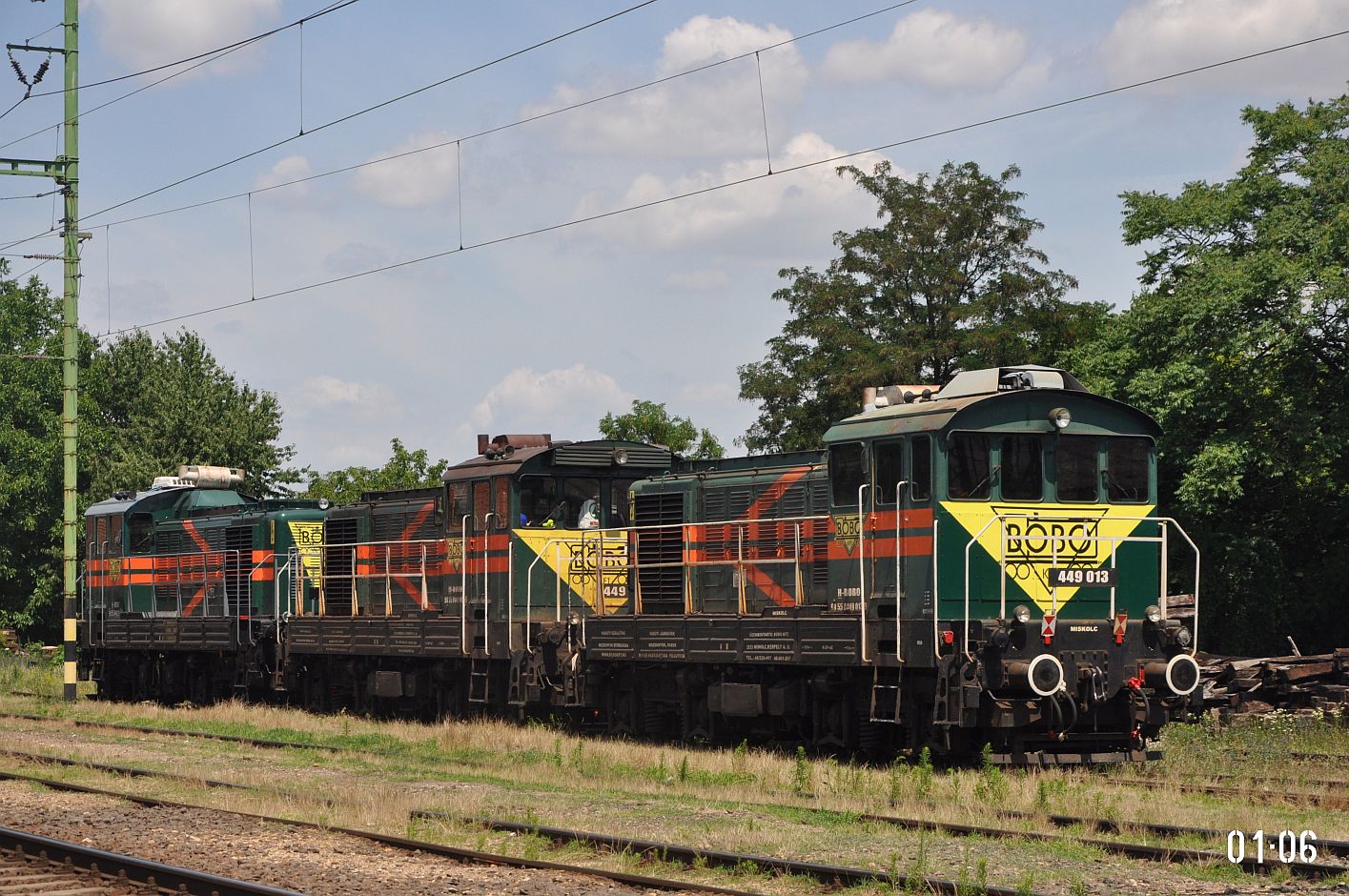 449 013