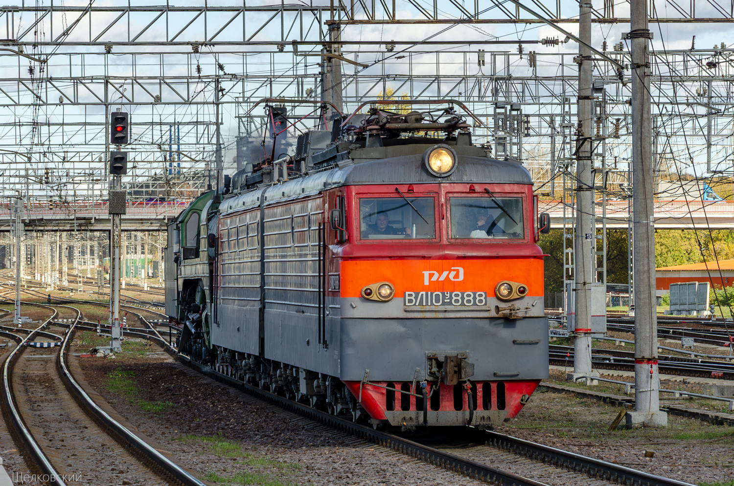 ВЛ10У-888