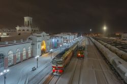 ТЭП70-0239 (Горьковская железная дорога); ЧМЭ3-3745 (Северо-Кавказская железная дорога)