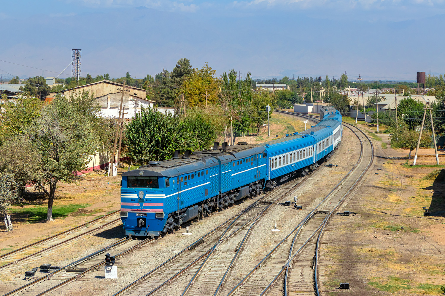 2ТЭ10М-2337