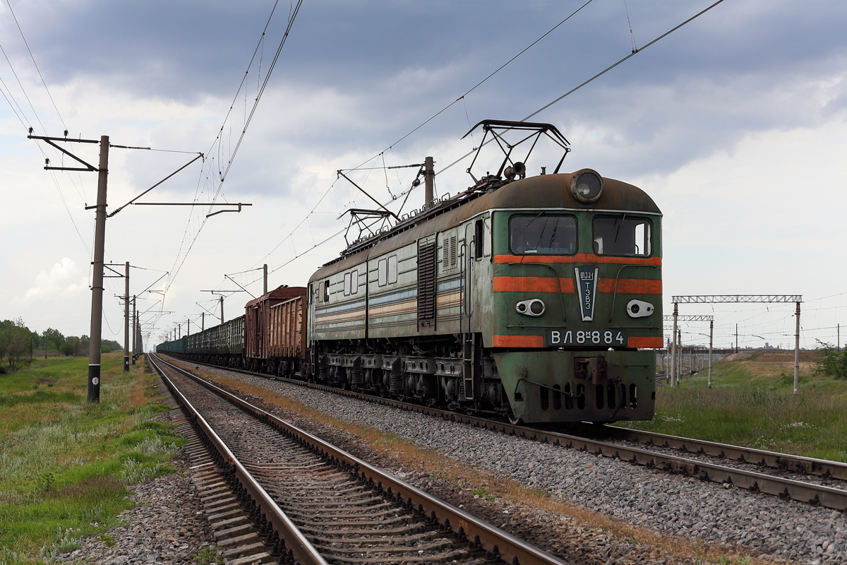 ВЛ8М-884