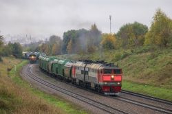 2ТЭ10МК-2808 (Białoruska kolej); 2ТЭ116-685 (October Railway)