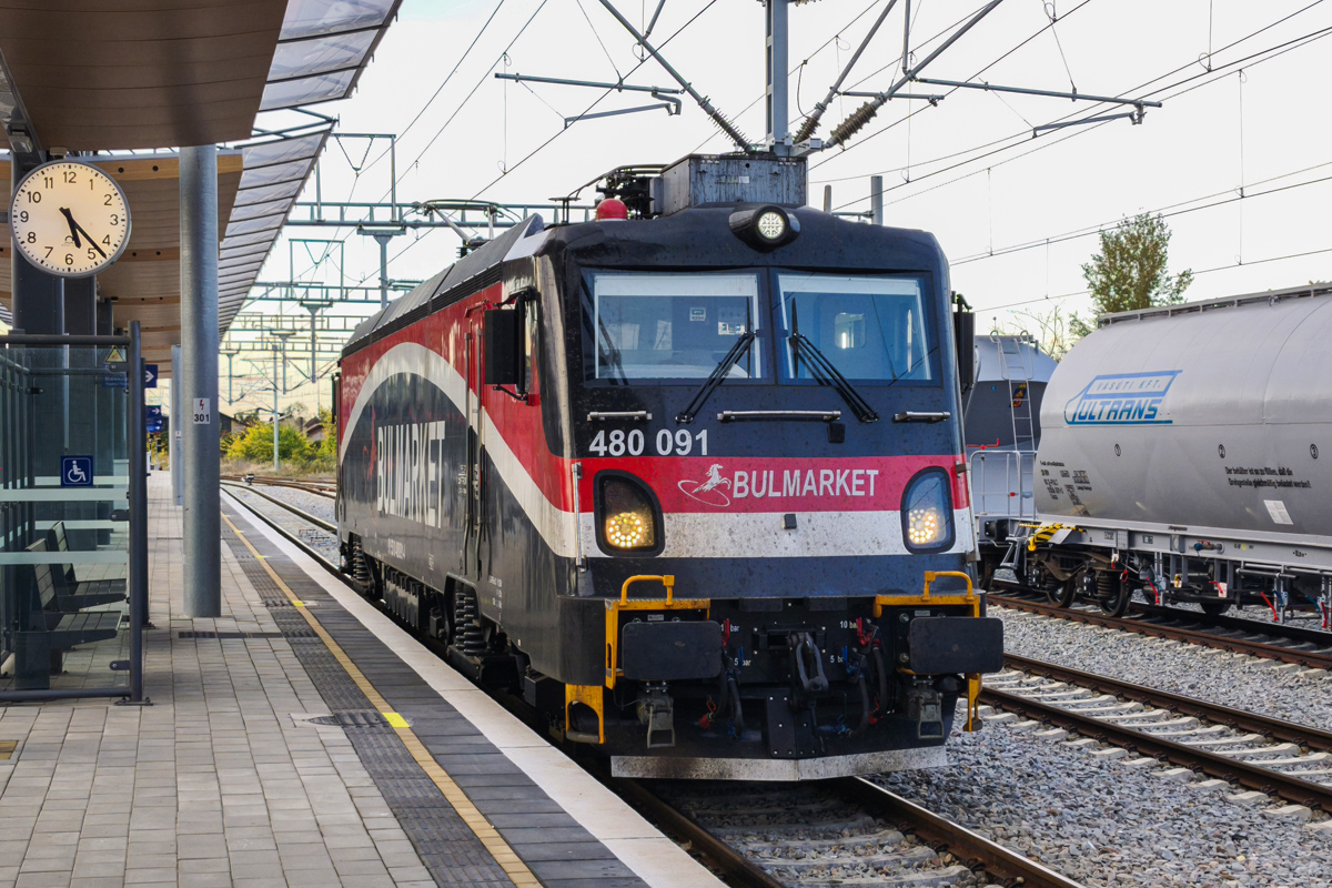 480 091